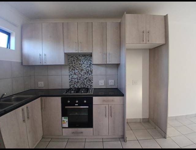 2 BEDROOM PROPERTY TO RENT IN FERNDALE